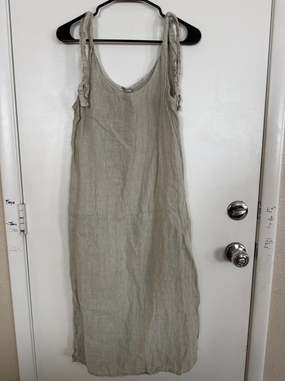 Valentina Naldi  Linen Top in beige
